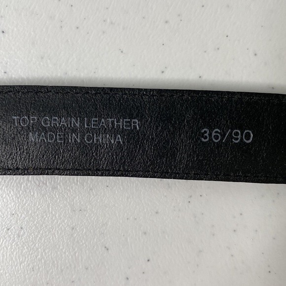 Dockers Black Top Grain Leather Woven Textured Belt Solid Brass Buckle Durable - Picture 3 of 12